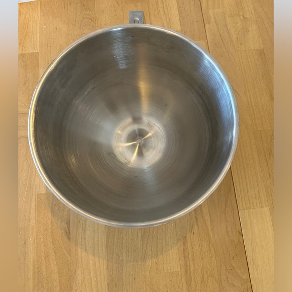 KITCHENAID 7 qt NSF Certified Stainless Steel Mixer Bowl - Picture 8 of 9